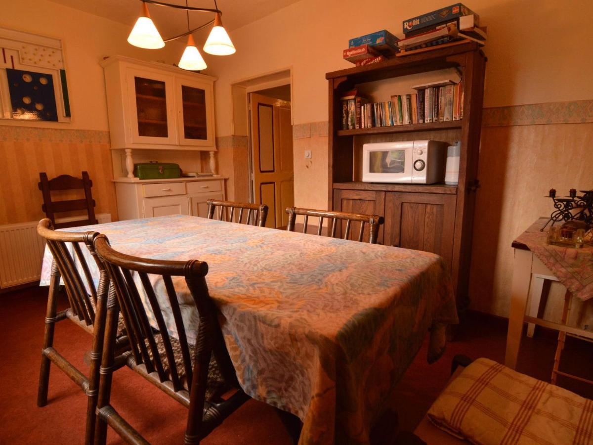 Spacious Holiday Home With Sauna In Celles Sur Plaine Eguisheim Δωμάτιο φωτογραφία