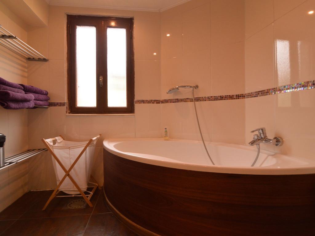 Spacious Holiday Home With Sauna In Celles Sur Plaine Eguisheim Εξωτερικό φωτογραφία
